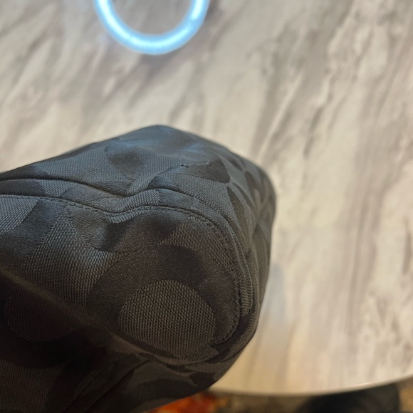 Coach shoulder bag - Picture 5 of 11